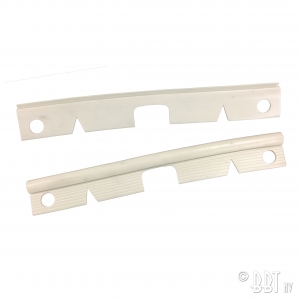 Bumper end seals, front, cloud white, as pair Bumper end seals, front, cloud white, as pair